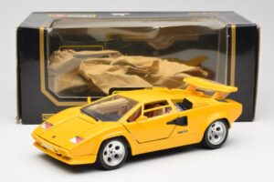 Lamborghini Countach イエロー Bburago 1:18 3037 メタル - 画像 8/8