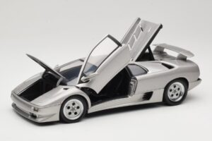 Lamborghini Diablo シルバー AUTOart 1:18 70071 メタル - 画像 2/8