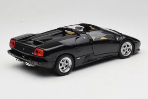 Lamborghini Diablo Roadster ブラック AUTOart 1:18 70093-R1 メタル - 画像 4/10