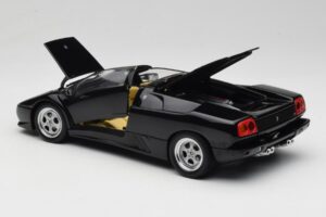Lamborghini Diablo Roadster ブラック AUTOart 1:18 70093-R1 メタル - 画像 6/10