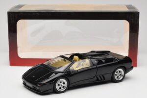 Lamborghini Diablo Roadster ブラック AUTOart 1:18 70093-R1 メタル - 画像 10/10