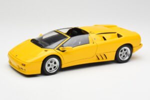Lamborghini Diablo Roadster イエロー AUTOart 1:18 70092 メタル