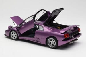 Lamborghini Diablo SE30 Jota メタリックパープル AUTOart 1:18 79142 コンポジット - 画像 5/8