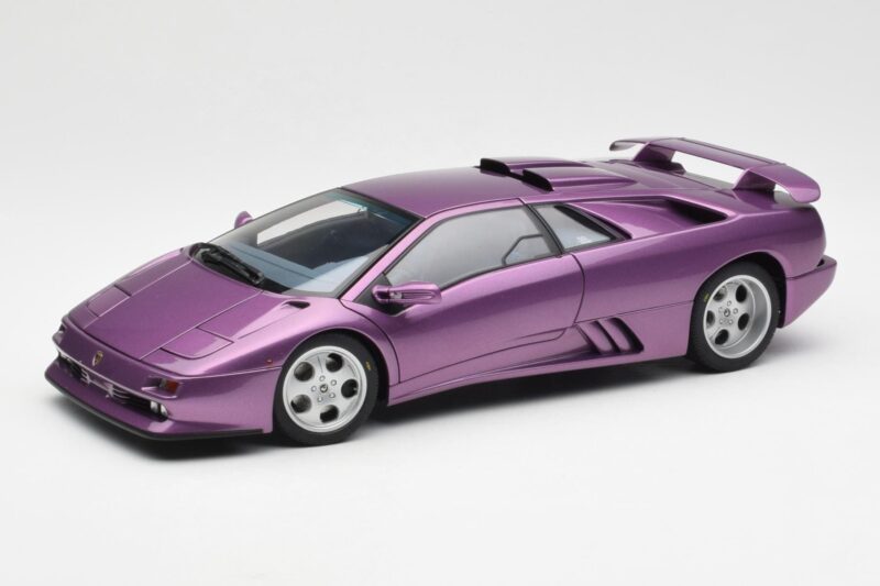 Lamborghini Diablo SE30 Jota メタリックパープル AUTOart 1:18 Lamborghini Diablo SE30 Jota メタリックパープル AUTOart 1:18 79142 コンポジット