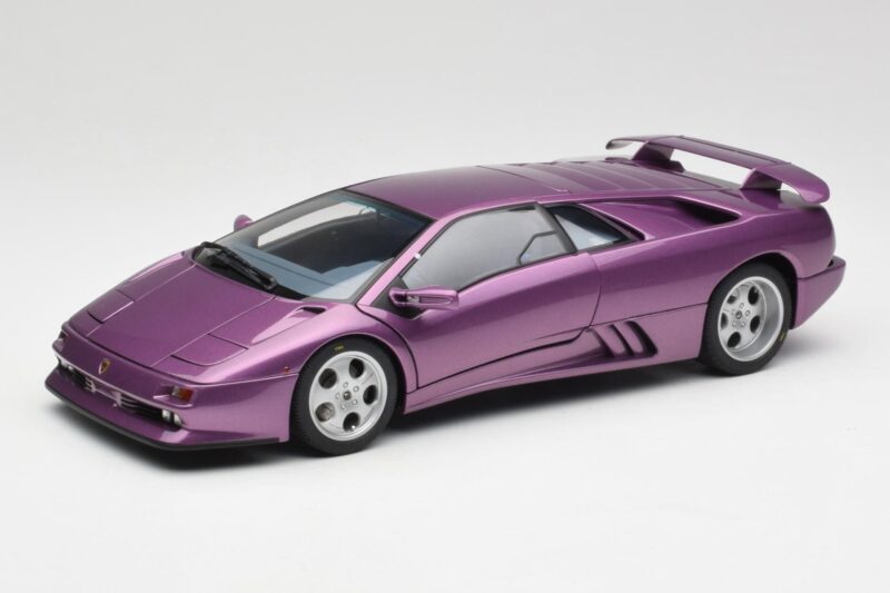 Lamborghini Diablo SE30 Anniversary Edition メタリックパープル AUTOart 1:18 Lamborghini Diablo SE30 Anniversary Edition メタリックパープル AUTOart 1:18 79158 メタル