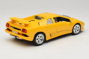 Lamborghini Diablo イエロー Bburago 1:18 3041-M2 メタル - 画像 3/8