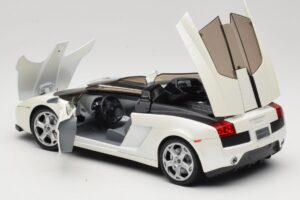 Lamborghini Gallardo Concept ホワイト Mondo Motors 1:18 146432 メタル - 画像 5/8