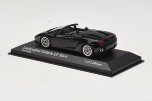 Lamborghini Gallardo LP560-4 Spyder ブラック Minichamps 1:43 400103830 メタル - 画像 3/5