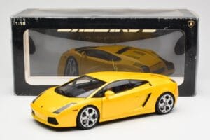 Lamborghini Gallardo メタリック イエロー AUTOart 1:18 74571 メタル - 画像 8/8