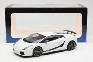 Lamborghini Gallardo Superleggera Monocerus メタリック ホワイト AUTOart 1:18 74585 メタル - 画像 8/8