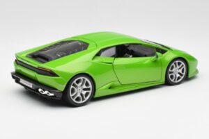 Lamborghini Huracan LP610-4 グリーン Bburago 1:18 18-11038 メタル - 画像 3/8