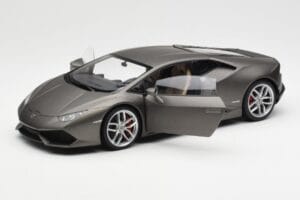 Lamborghini Huracan LP610-4 グレー AUTOart 1:18 74606 コンポジット - 画像 2/8