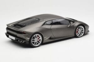 Lamborghini Huracan LP610-4 グレー AUTOart 1:18 74606 コンポジット - 画像 3/8