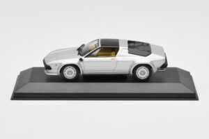 Lamborghini Jalpa シルバー Minichamps 1:43 400103601 メタル