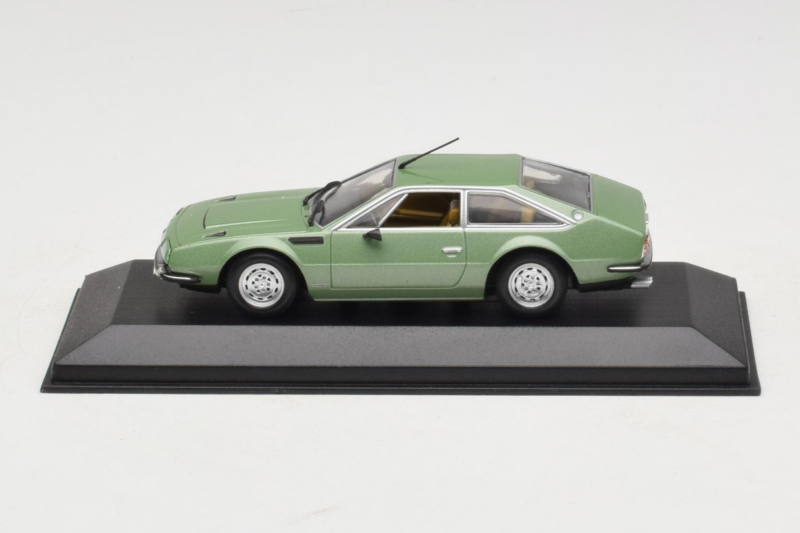 Lamborghini Jarama Green Metallic Minichamps 1:43 400103402 メタル