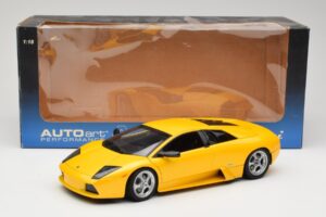 Lamborghini Murcielago LP640 Giallo Orion AUTOart 1:18 74511 メタル - 画像 8/8