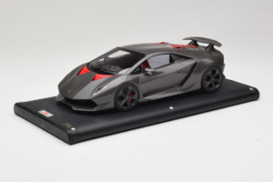 Lamborghini Sesto Elemento Matte Black MR Collection 1:18 LAMB054 レジン - 画像 2/6