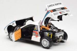 Lancia 037 Martini #1 W. Rohrl / C. Geistdorfer Winner Rally Monte Carlo 1983 ナイトバージョン Kyosho 1:18 08306A メタル - 画像 5/8