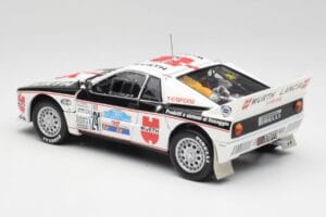 Lancia 037 #1 G. Cunico / E. Bartolich Targa Florio Winner 1983 Kyosho 1:18 08302H メタル - 画像 7/8