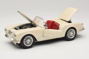 Lancia Aurelia B24 Spider ベージュ Bburago 1:18 3010-M2 メタル - 画像 2/8