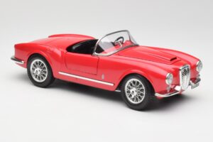 Lancia Aurelia B24 Spider レッド Bburago 1:18 3010 メタル - 画像 6/8
