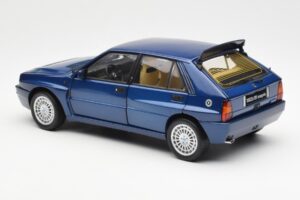 Lancia Delta HF Integrale Evo II ブルー Kyosho 1:18 08341BL メタル - 画像 7/8
