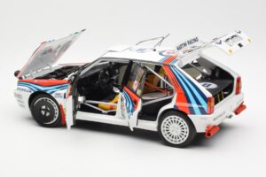 Lancia Delta HF Integrale Evo Martini #4 D. Auriol / B. Occelli Winner Rally Monte Carlo 1992 Kyosho 1:18 08348A メタル - 画像 5/8