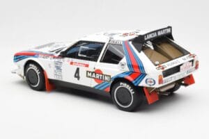 Lancia Delta S4 Martini #4 H. Toivonen / S. Cresto Rally Tour de Corse 1986 AUTOart 1:18 88620 メタル - 画像 7/8