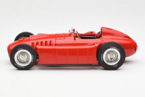 Lancia D50 F1 1954 CMC 1:18 M-175 メタル - 画像 3/6