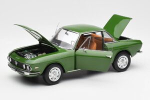 Lancia Fulvia 3 ダブリングリーン Norev 1:18 187983 メタル - 画像 2/8