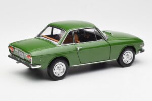 Lancia Fulvia 3 ダブリングリーン Norev 1:18 187983 メタル - 画像 3/8