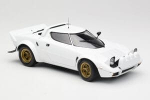 Lancia Stratos HF Stradale ホワイト Minichamps 1:18 155741700 メタル - 画像 4/6