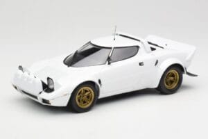 Lancia Stratos HF Stradale ホワイト Minichamps 1:18 155741700 メタル