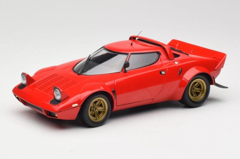 Lancia Stratos レッド Minichamps 1:18 155741701 メタル