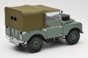 Land Rover 88 Series I グリーン Minichamps 1:18 150168900 メタル - 画像 3/8