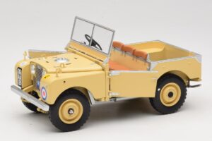 Land Rover 88 Series I RAF Beige Minichamps 1:18 150168911 メタル - 画像 2/8