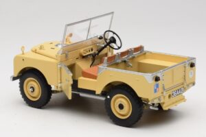 Land Rover 88 Series I RAF Beige Minichamps 1:18 150168911 メタル - 画像 5/8
