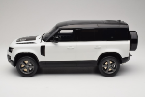 Land Rover Defender 110 L663 GT Spirit 1:12 GT554 レジン - 画像 3/6