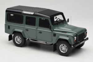 Land Rover Defender Station Wagon Keswick Green GT Spirit 1:18 GT527 レジン - 画像 4/6