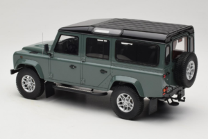 Land Rover Defender Station Wagon Keswick Green GT Spirit 1:18 GT527 レジン - 画像 5/6
