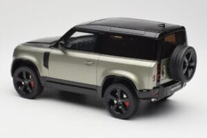Land Rover Defender 90 HSE P400 L663 Pangea Green Metallic GT Spirit 1:18 GT517 レジン - 画像 5/6