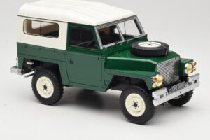 Land Rover Lightweight Series III Hard Top ダークグリーン BoS Models 1:18 BOS355 レジン - 画像 4/6