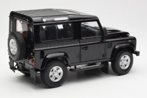 Land Rover Defender 90 Santorini ブラックメタリック Kyosho 1:18 08901BK メタル - 画像 3/8