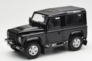 Land Rover Defender 90 Santorini ブラックメタリック Kyosho 1:18 08901BK メタル