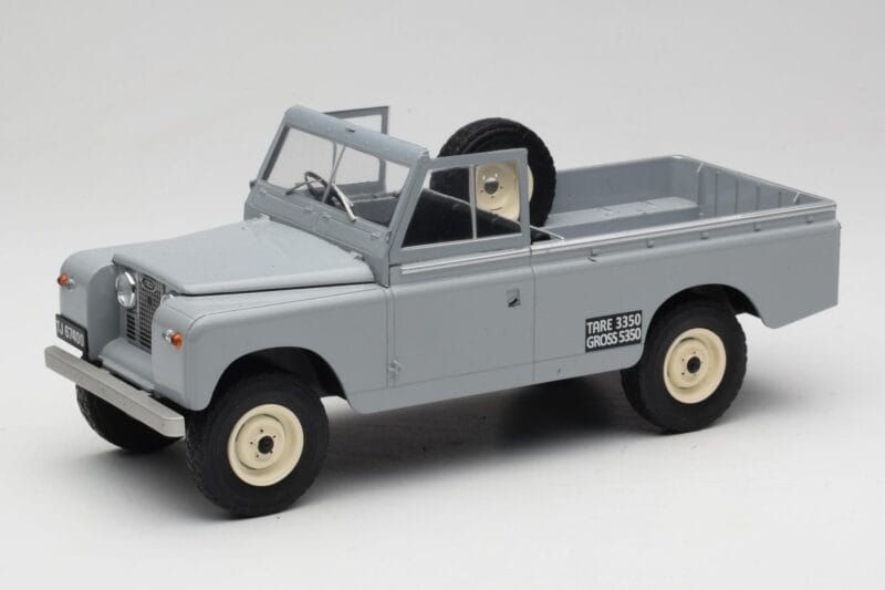 Land Rover Series II 109 Pickup グレー MCG 1:18 MCG18092 メタル