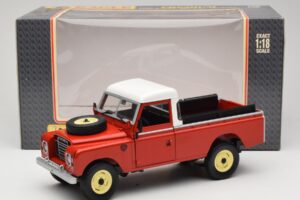 Land Rover Series I 109 Pickup レッド Eagle Collectibles 1:18 440500 メタル - 画像 8/8