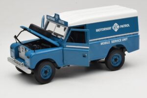 Land Rover Series III 109 Soft Top Motorway Patrol ブルー Eagles Race 1:18 4403 メタル - 画像 2/8