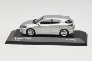 Lexus CT200h シルバー Minichamps 1:43 410166001 メタル