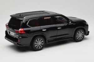 Lexus LX570 J200 ブラック LCD 1:18 LCD18010-BL メタル - 画像 3/8