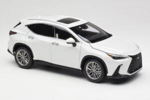 Lexus NX450h+ AZ20 ホワイト Kyosho 1:18 08968Q レジン - 画像 6/8